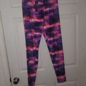 2x-3x NWT GALAXY LEGGINGS